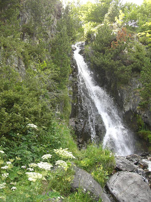 ibon_de_respomuso_004 Cascada barranco Balsolareta