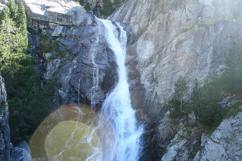 Bachimana (9) Cascada sobre el rio Caldares