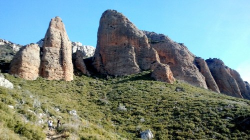 Riglos 3 Aguja Roja Mallos más orientales con la Aguja Roja en el centro