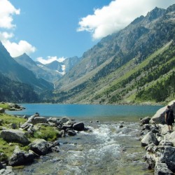 Lac de Gaube con el Macizo del Vignemale al fondo