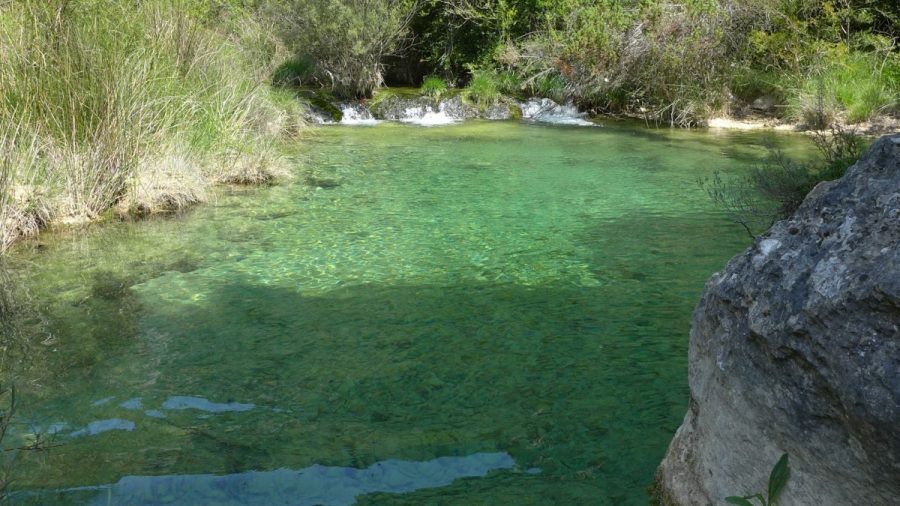 Poza ubicada unos metros aguas arriba del sendero de salida del río y subida al parking